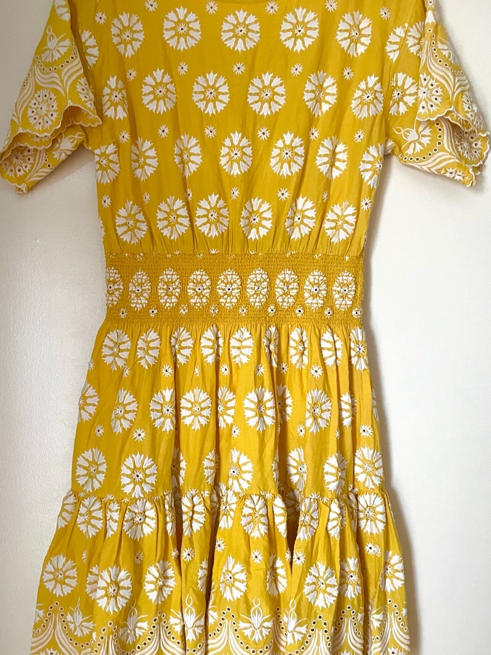 TORY BURCH
Blouson Floral
Cotton Dress
Short Sleeve
Yellow White
Size 4
New - Picture 8 of 12